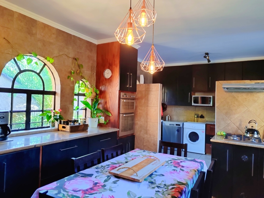 5 Bedroom Property for Sale in Doringkruin North West